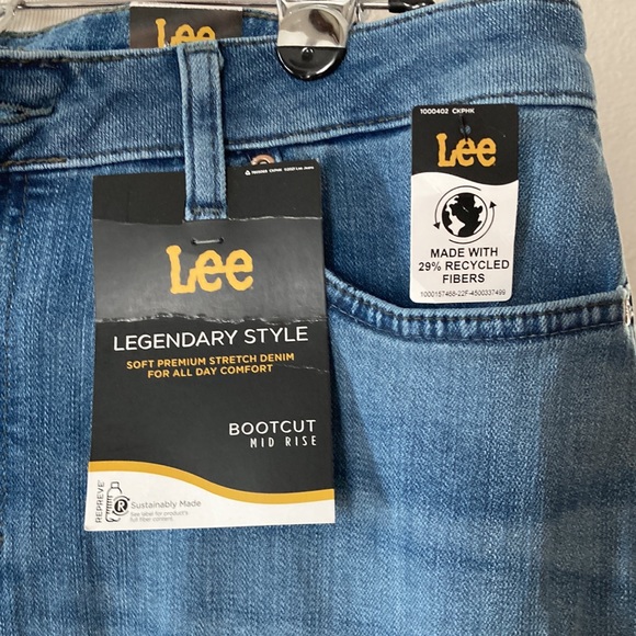 New Lee Regular Fit Bootcut mid rise jeans - Picture 4 of 11